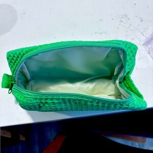 Vibrant Green Textured Women's Bag